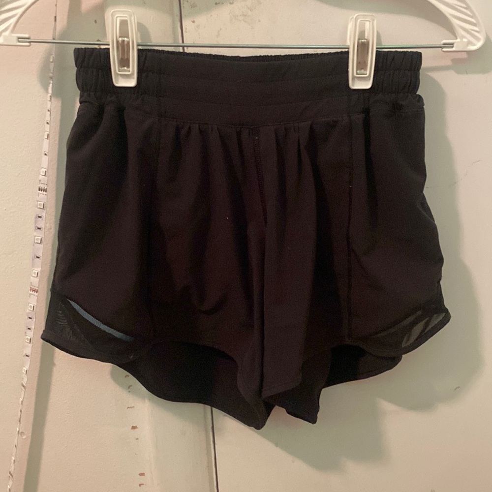 Black lululemon hotty hots